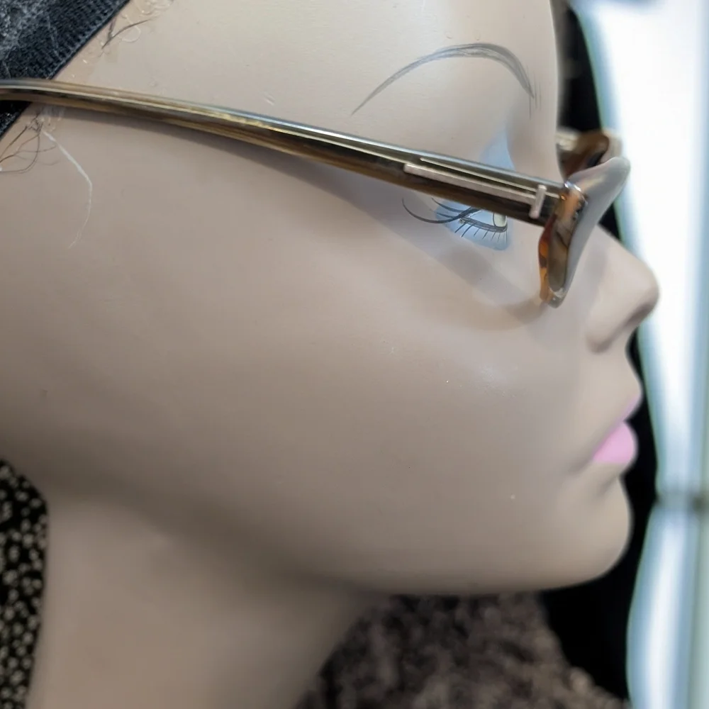 Stylish Tom Ford Cat-Eye Glasses